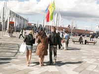 Feet - Katya B + Unknown blonde - 2011-01-14 Mega mall shopping