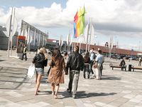 Feet - Katya B + Unknown blonde - 2011-01-14 Mega mall shopping