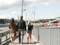 Feet - Katya B + Unknown blonde - 2011-01-14 Mega mall shopping