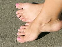 Feet - Katya B + Unknown blonde - 2011-01-14 Mega mall shopping