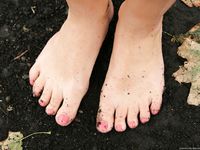 Feet - Katya B - 2010-09-13 Cold rain and wind