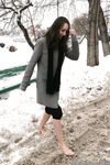 Feet - Katya E - 2011-03-27 Shivering bare feet