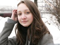 Feet - Katya E - 2011-03-27 Shivering bare feet