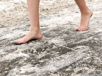 Feet - Katya E - 2011-03-27 Shivering bare feet
