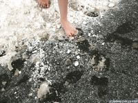 Feet - Katya E - 2011-03-27 Shivering bare feet