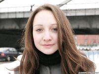 Feet - Katya E - 2011-03-27 Shivering bare feet