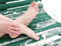 Feet - Katya E - 2011-03-27 Shivering bare feet