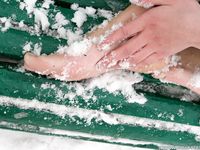 Feet - Katya E - 2011-03-27 Shivering bare feet