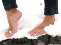 Feet - Kristina - 2012-04-05 Spring thaw