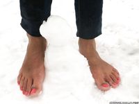 Feet - Kristina - 2012-04-05 Spring thaw