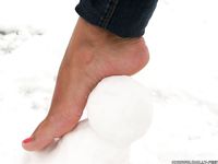 Feet - Kristina - 2012-04-05 Spring thaw