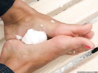 Feet - Kristina - 2012-04-05 Spring thaw