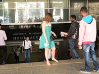 Feet - Kristina A - 2014-04-15 Summer barefoot fun