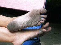 Feet - Kristina A - 2014-04-15 Summer barefoot fun