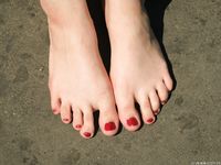 Feet - Kristina B - 2014-07-16 Hot summer Moscow