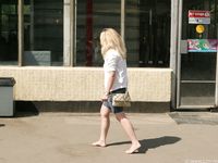 Feet - Ksenia B - 2011-07-02 Different barefoot experience