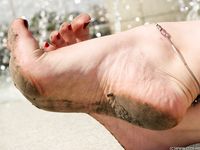 Feet - Ksenia B - 2011-07-02 Different barefoot experience