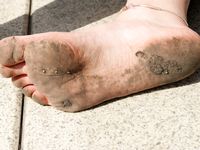 Feet - Ksenia B - 2011-07-02 Different barefoot experience