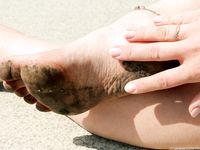 Feet - Ksenia B - 2011-07-02 Different barefoot experience