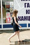 Feet - Ksenia C - 2011-11-14 Barefoot in summer city