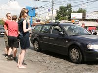 Feet - Ksenia C - 2011-11-14 Barefoot in summer city