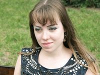 Feet - Ksenia C - 2011-11-14 Barefoot in summer city