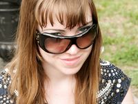 Feet - Ksenia C - 2011-11-14 Barefoot in summer city