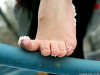 Feet - Ksenia D - 2013-03-13 Tall girl in the snow