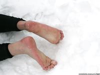 Feet - Ksenia D - 2013-03-13 Tall girl in the snow