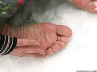 Feet - Ksenia D - 2013-03-13 Tall girl in the snow