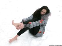 Feet - Ksenia D - 2013-03-13 Tall girl in the snow