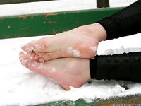 Feet - Ksenia D - 2013-03-13 Tall girl in the snow
