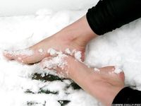 Feet - Ksenia D - 2013-03-13 Tall girl in the snow