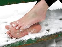 Feet - Ksenia D - 2013-03-13 Tall girl in the snow