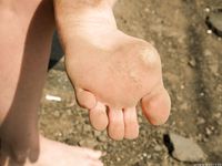 Feet - Ksenia E - 2013-10-26 Summer heat