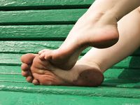 Feet - Ksenia E - 2013-10-26 Summer heat