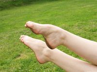 Feet - Ksenia E - 2013-10-26 Summer heat