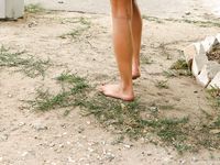 Feet - Ksusha A + Ira - 2008-05-04 Barefoot trips to Russian towns. Kamyshino