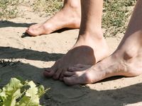 Feet - Ksusha A + Ira - 2008-05-04 Barefoot trips to Russian towns. Kamyshino