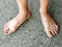 Feet - Ksusha A + Ira - 2008-05-04 Barefoot trips to Russian towns. Kamyshino