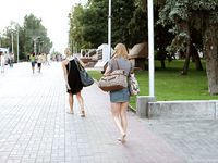 Feet - Ksusha A + Ira - 2008-05-04 Barefoot trips to Russian towns. Kamyshino