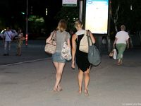 Feet - Ksusha A + Ira - 2008-05-04 Barefoot trips to Russian towns. Kamyshino