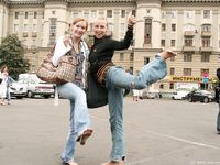 Feet - Ksusha A + Ira - 2008-05-04 Barefoot trips to Russian towns. Kamyshino