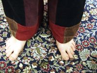 Feet - Lena + Helen G - 2006-03-31 Barefoot girls in Turkey