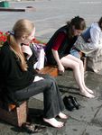 Feet - Lena + Nastya + Alla - 2003-10-15 A weekend in the park