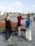 Feet - Lena + Nastya + Alla - 2003-10-15 A weekend in the park