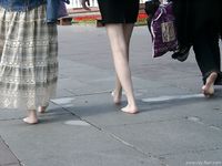 Feet - Lena + Nastya + Alla - 2003-10-15 A weekend in the park