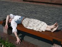 Feet - Lena + Nastya + Alla - 2003-10-15 A weekend in the park