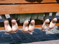 Feet - Lena + Nastya + Alla - 2003-10-15 A weekend in the park