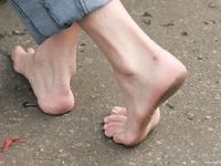 Feet - Lena C - 2007-03-10 Pretty girls with dare feet